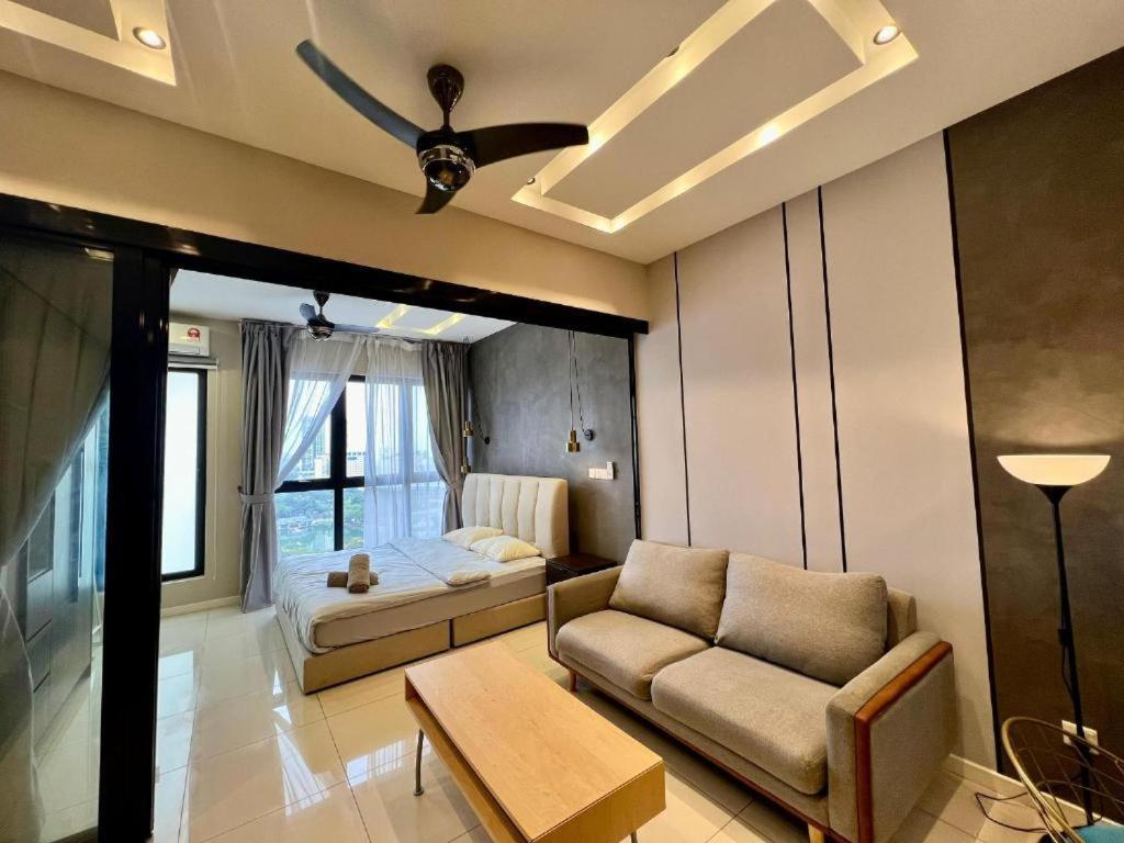 Highpark Suites In Petaling Jaya, Kelana Jaya By Plush Kampong Baharu Sungai Way Εξωτερικό φωτογραφία