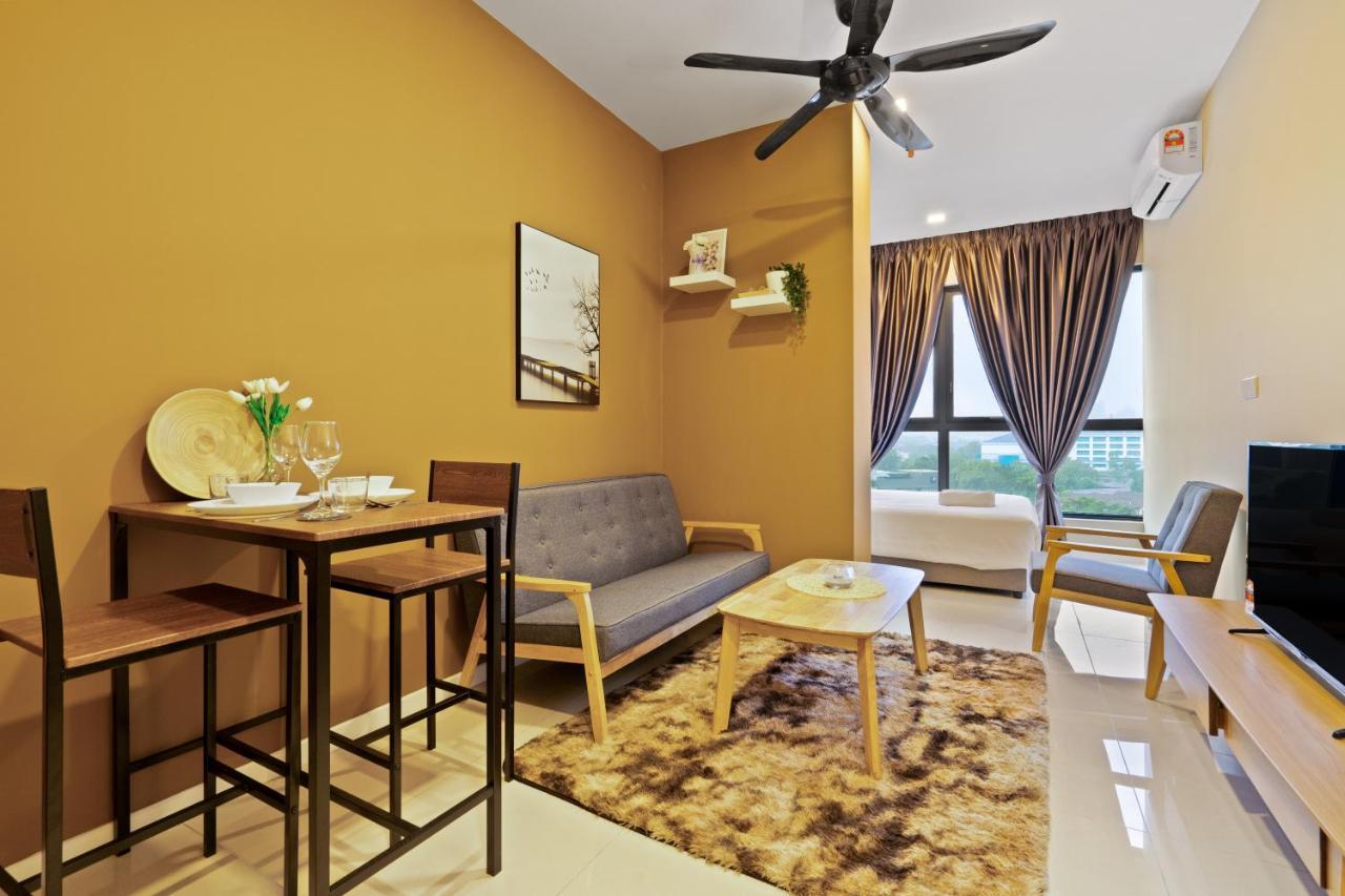 Highpark Suites In Petaling Jaya, Kelana Jaya By Plush Kampong Baharu Sungai Way Εξωτερικό φωτογραφία